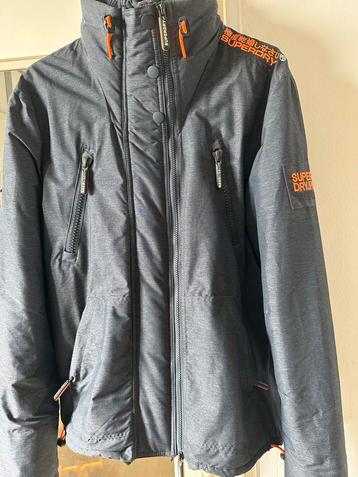 Superdry Winter jacket Size L beschikbaar voor biedingen