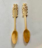 Twee benen lepeltjes, Antiek en Kunst, Antiek | Bestek, Ophalen of Verzenden