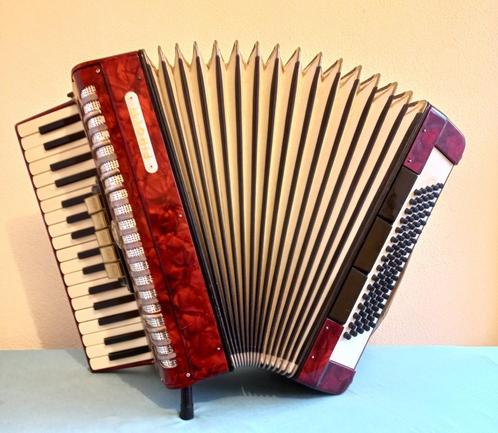 Firotti 80 bas 3 korig te koop of te huur, Muziek en Instrumenten, Accordeons, Gebruikt, 80-bas, Overige merken, Met riemen, Ophalen