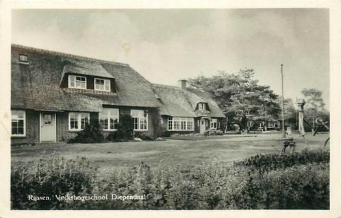 (304-092-003) Rijssen Volkshogereschool Diependaal, Verzamelen, Ansichtkaarten | Nederland, Overijssel, Verzenden