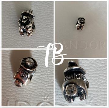 Originele Pandora heks bedel (pre-loved) & 2 zwarte murano’s beschikbaar voor biedingen