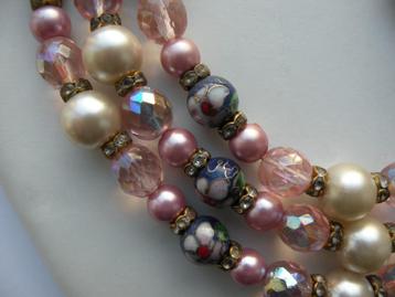 Exclusief uniek halssieraad roze/paars met cloisonne China beschikbaar voor biedingen
