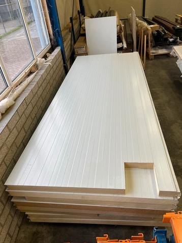 Isolatie sandwich panelen 297x119x6 cm beschikbaar voor biedingen