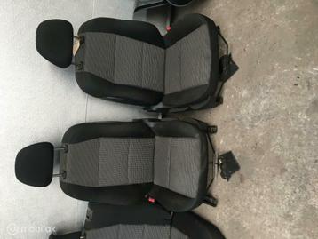 Bekleding set grijs Peugeot 207 SW ('07-'13) beschikbaar voor biedingen