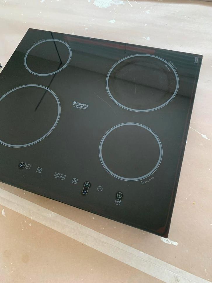Hotpoint Ariston Inductiekookplaat 4 pits, Witgoed en Apparatuur, Kookplaten, Gebruikt, Inbouw, Inductie, 4 kookzones, Ophalen of Verzenden