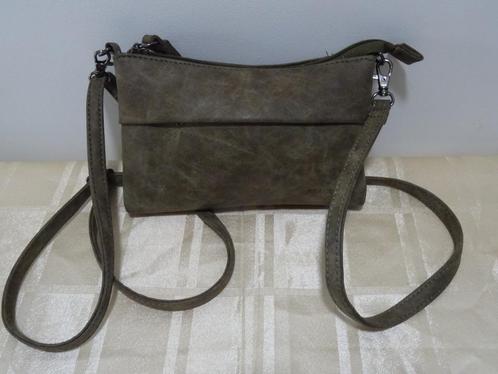 Beagles tasje clutch olijfgroen schoudertasje gala festival, Sieraden, Tassen en Uiterlijk, Tassen | Damestassen, Zo goed als nieuw