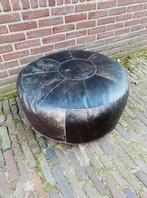 Leren ronde poef / hocker , jaren 70, Gebruikt, Leer, Ophalen of Verzenden, Onbekend