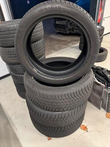 Winterbanden 20 inch continental 235 45 20 beschikbaar voor biedingen