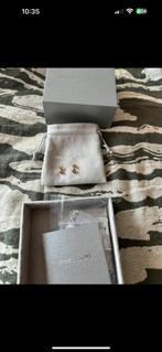 Michael Kors Gouden Oorbellen - Nieuw in Verpakking, Met kristal, Nieuw, Ophalen of Verzenden, Knopjes of Stekers