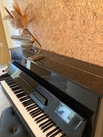 hoogglans zwarte piano met kruk en pianolamp te koop., Muziek en Instrumenten, Ophalen, Gebruikt, Zwart, Piano