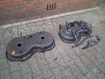 2x Husqvarna maaidek  beschikbaar voor biedingen
