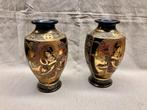 Satsuma-stijl Japanse vazen (paar) moriage ca.1930–50, Verzenden