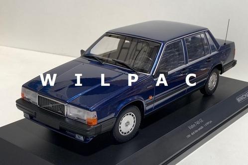 Volvo 744 / 740 GL d.blauw/goud 1:18 Minichamps  Uit voorraa, Hobby en Vrije tijd, Modelauto's | 1:18, Nieuw, Auto, MiniChamps