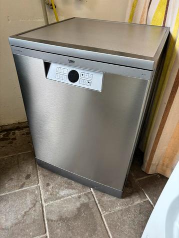 RVS Afwasmachine: Beko – Met Bestekla – 15 Couverts beschikbaar voor biedingen