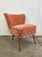 Vintage roze fauteuil / cocktailstoel, twee op voorraad, Huis en Inrichting, Fauteuils, Ophalen, Gebruikt, Minder dan 75 cm, Stof