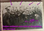 1x 100%wo2 foto duitse soldaten helm topper  front ,, Verzamelen, Militaria | Tweede Wereldoorlog, Ophalen of Verzenden, Landmacht