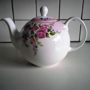 Fleurique by sec  theepot  beschikbaar voor biedingen