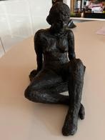 Prachtig beeldje vrouwelijk naakt, Ophalen