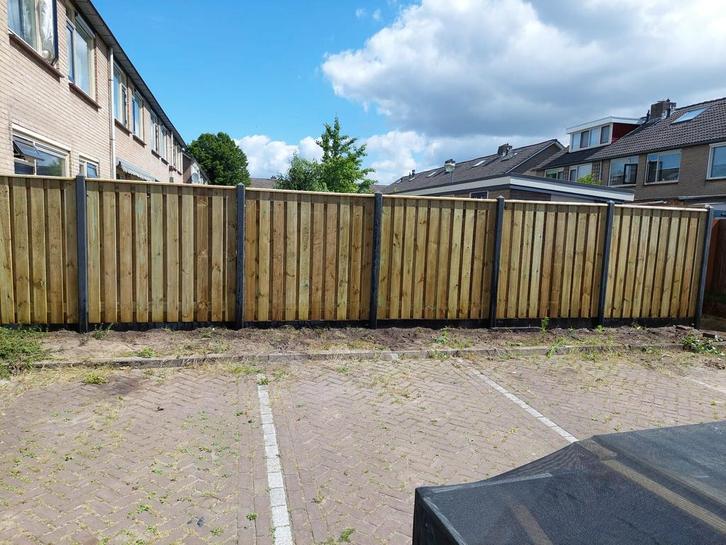 Schuttingen met betonnen palen geleverd en geplaatst!, Diensten en Vakmensen, Tuinmannen en Stratenmakers
