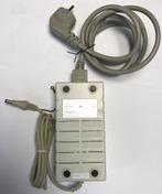 Adapter 9 Volt - 2,3 A. {7950}, Hobby en Vrije tijd, Elektronica-componenten, Ophalen of Verzenden, Gebruikt