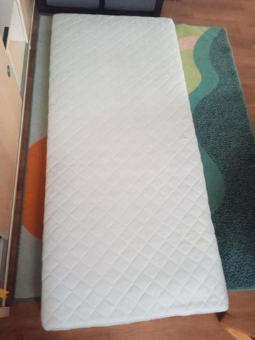Kindermatras Ikea Vyssa 160*72*12cm in prima staat beschikbaar voor biedingen