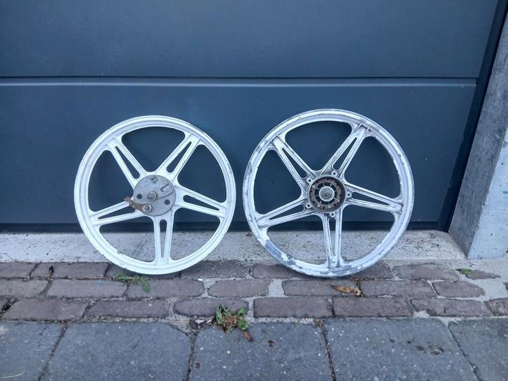 zeldzame benardi tomos/puch velgen, Fietsen en Brommers, Brommeronderdelen | Puch, Zo goed als nieuw, Overige typen, Ophalen of Verzenden