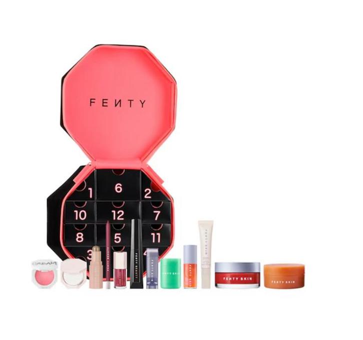 Fenty Beauty Sephora Adventcalendar, Sieraden, Tassen en Uiterlijk, Uiterlijk | Cosmetica en Make-up, Nieuw, Make-up, Gehele gezicht