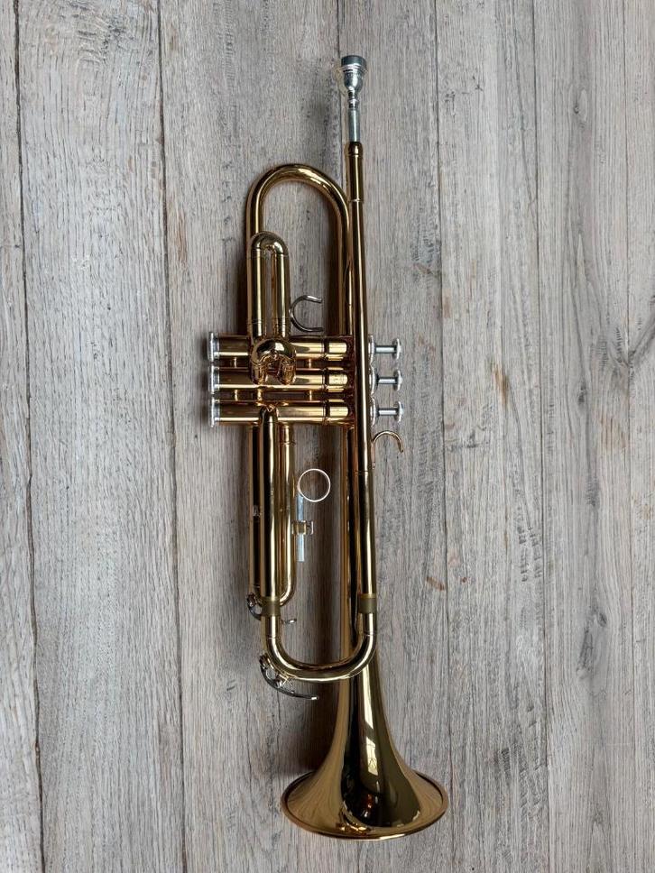 Yamaha YTR-2330 trompet – in mooie staat, Muziek en Instrumenten, Blaasinstrumenten | Trompetten, Zo goed als nieuw, Overige typen