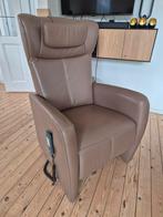 Prominent sta op stoel leder electrische relaxfauteuil, Huis en Inrichting, Fauteuils, Ophalen of Verzenden, Zo goed als nieuw