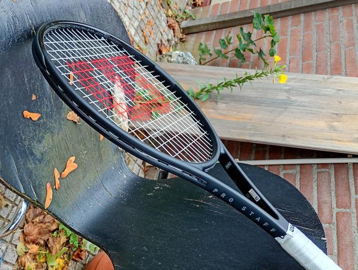 Wilson Pro Staff 97LS  V14 Grip L2 Nieuwstaat!, Sport en Fitness, Tennis, Zo goed als nieuw, Racket, Wilson, L2, Ophalen of Verzenden