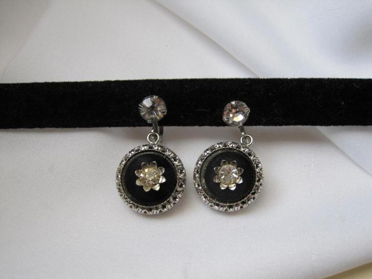 Oorbellen filigrain en zwart kunststof helder rijnsteentje, Sieraden, Tassen en Uiterlijk, Oorbellen, Zo goed als nieuw, Overige materialen