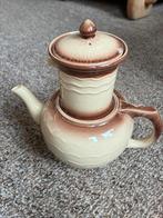 Koffiepot met filter van aardewerk in bruin en beige, Antiek en Kunst, Ophalen of Verzenden