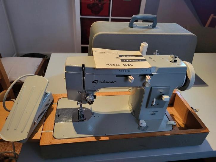 Pfaff Gritzner naaimachine, degelijke Duitse kwaliteit., Hobby en Vrije tijd, Naaimachines en Toebehoren, Gebruikt, Naaimachine