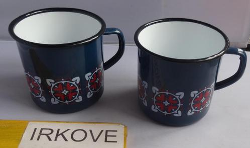 EMAILLE TWEE MOOIE MOKKEN * Kroezen *, Antiek en Kunst, Antiek | Emaille, Verzenden