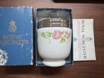 Royal Worcester egg coddler voor 2 eieren, Ophalen of Verzenden, Zo goed als nieuw, Porselein, Kop en/of schotel