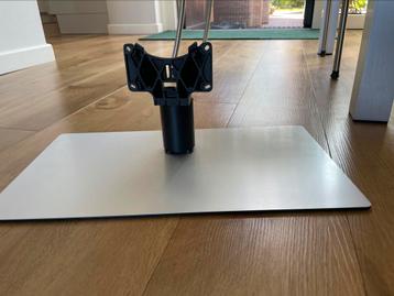 Tv standaard voor Loewe Bild, zat op 3.43 uhd beschikbaar voor biedingen