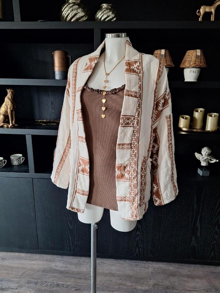 Nieuw gewatteerd jasje universele maat 40 42 44, Kleding | Dames, Jasjes, Kostuums en Pakken, Nieuw, Jasje, Maat 42/44 (L), Bruin