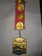 Vintage Rode Kruis Speldje Bloesemtocht, Verzamelen, Ophalen of Verzenden, Gebruikt, Overige onderwerpen, Speldje of Pin