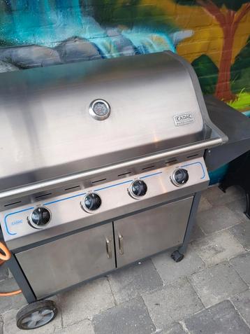 Te koop  Gasbarbecue  beschikbaar voor biedingen