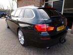 BMW 5-serie Touring 535xi High Executive Automaat / Leder /, Automaat, Euro 5, Gebruikt, Beige