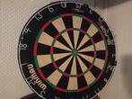 Winmau Dartbord met beschermrand, verlichting en standaard., Sport en Fitness, Darts, Ophalen of Verzenden, Zo goed als nieuw