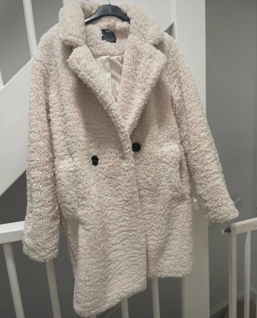 Bershka Teddy Jas - Maat XS, Ophalen of Verzenden, Zo goed als nieuw, Maat 34 (XS) of kleiner