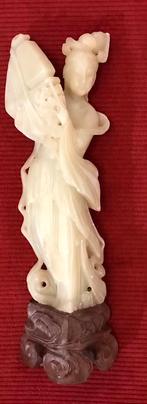 Guan Yin Chinees beeldje zeepsteen, Ophalen of Verzenden