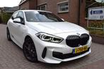 BMW 1-serie 118i M-SPORT AUTOM/CRUISE/NAVI/CARPLAY/LEDER/AIR, 65 €/maand, Gebruikt, Wit, Bedrijf