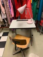 Vintage Kinder lessenaar van Talad met stoeltje Marko, Ophalen, Gebruikt, Tafel(s)