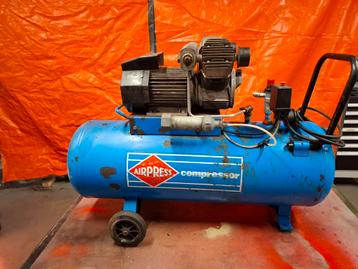 Airpress compressor 100 liter 9 bar op 220v beschikbaar voor biedingen