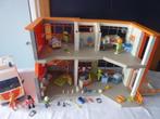 PLAYMOBIL ZIEKENHUIS MET COUVEUSE EN AMBULANCE, Kinderen en Baby's, Speelgoed | Playmobil, Ophalen of Verzenden
