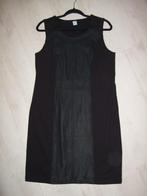 zwarte jurk M&S  nep lederen stukken op voorpand maat 44, Maat 42/44 (L), Ophalen of Verzenden, Zo goed als nieuw, Zwart