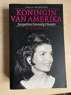 Koningin van Amerika paperback, Boeken, Biografieën, Politiek, Ophalen of Verzenden, Zo goed als nieuw, Sarah Bradford