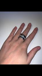 Stalen dames ring met steentjes maat 19., IJzer of Staal, 19 tot 20, Ophalen of Verzenden, Zo goed als nieuw